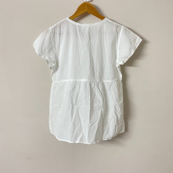 Medium- 100% Cotton White Top - Picture 3 of 5